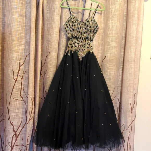 Cache | Dresses | Beautiful Gold Hand Beaded Black Prom Dress By Cache In  Size 4 | Poshmark
